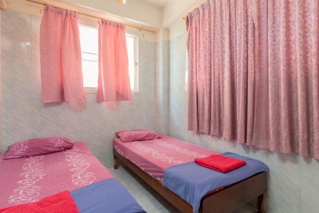 בנגקוק New Central Guesthouse מראה חיצוני תמונה