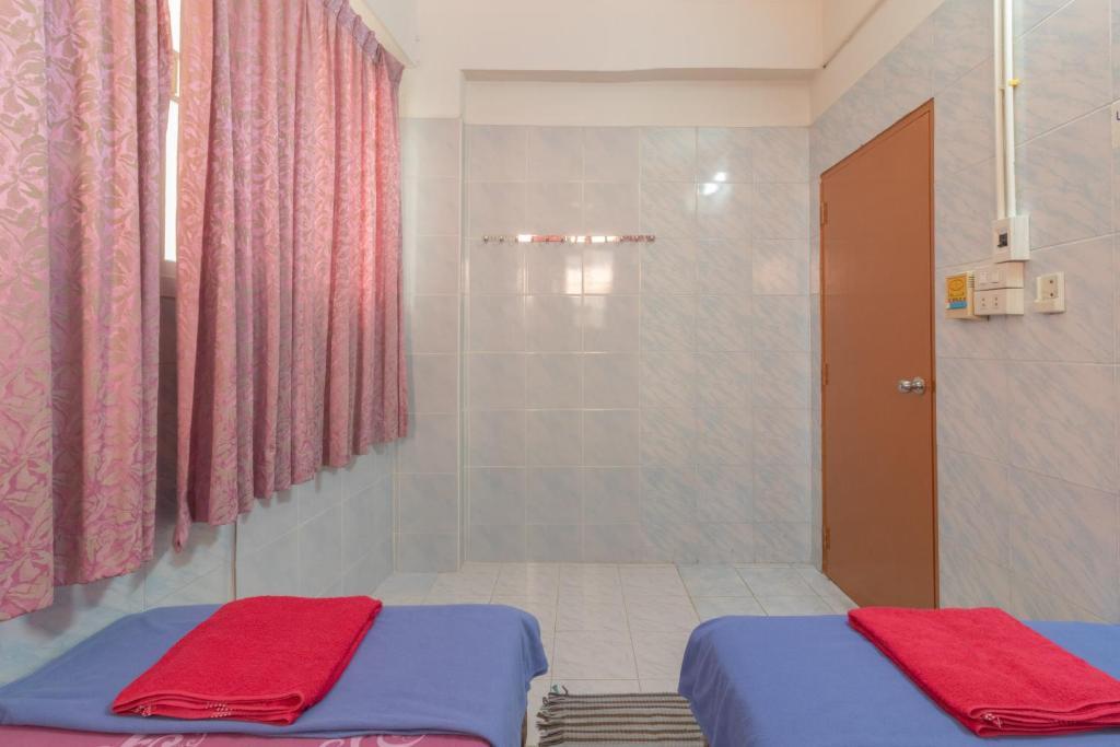 בנגקוק New Central Guesthouse מראה חיצוני תמונה