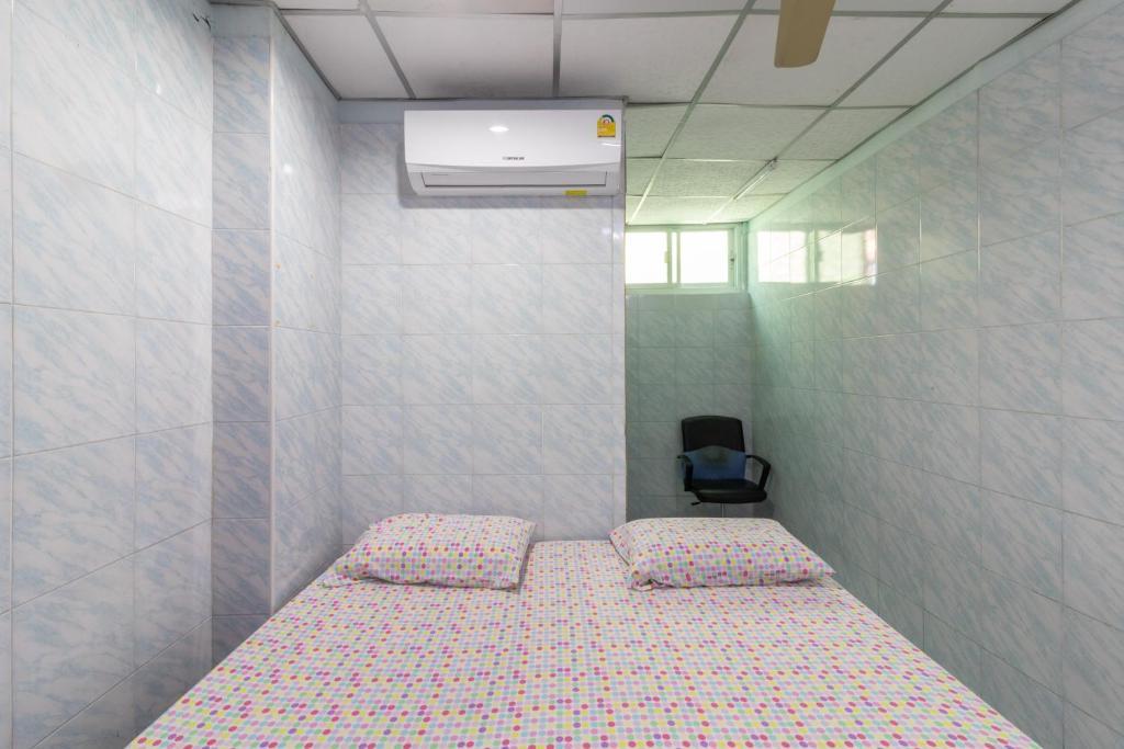 בנגקוק New Central Guesthouse מראה חיצוני תמונה